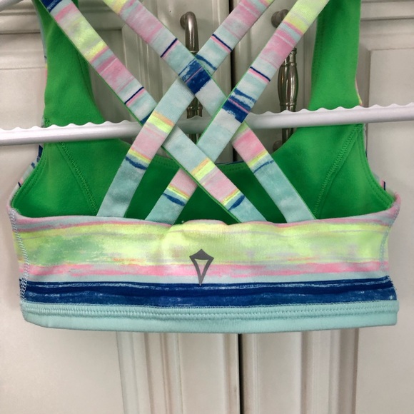 SIZE 6 - Reversible Ivivva by Lululemon bra - Picture 5 of 11